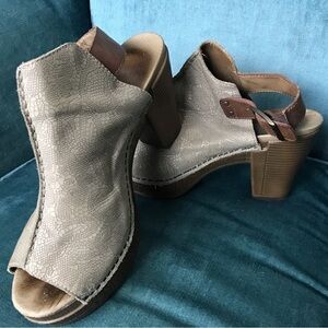 Dansko Reggie sandal slingback open toe clog shoe lace nubuck